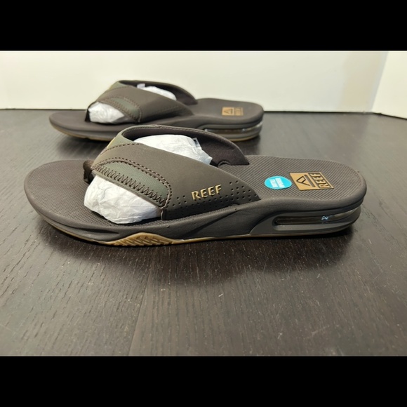 Reef Fanning Flip Flops with Bottle Opener Brown/Green/Gum Mens 10 - Picture 6 of 16